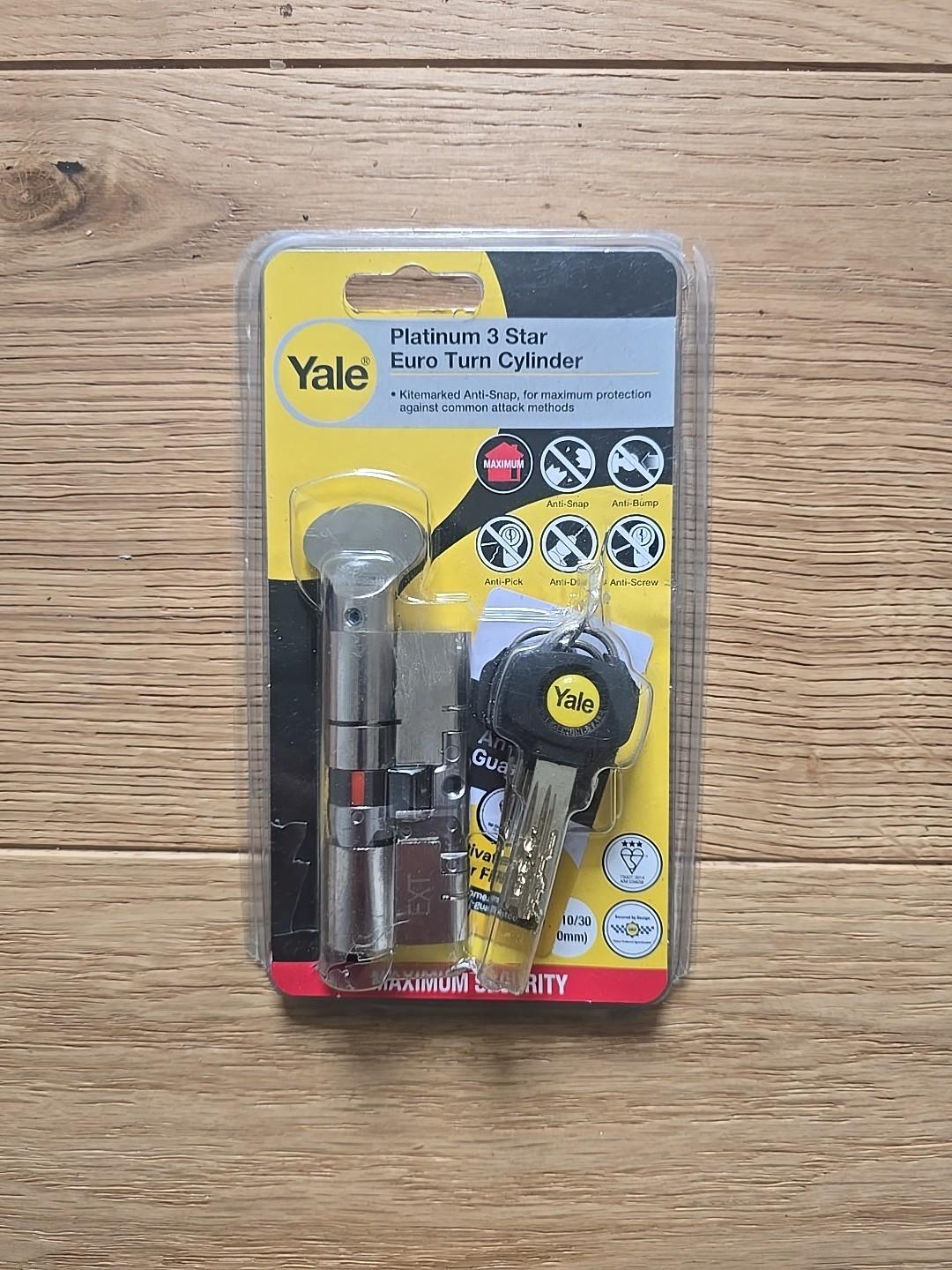 Yale Platinum Nickel-plated Brass Single Euro Thumbturn Cylinder lock, (L)70mm